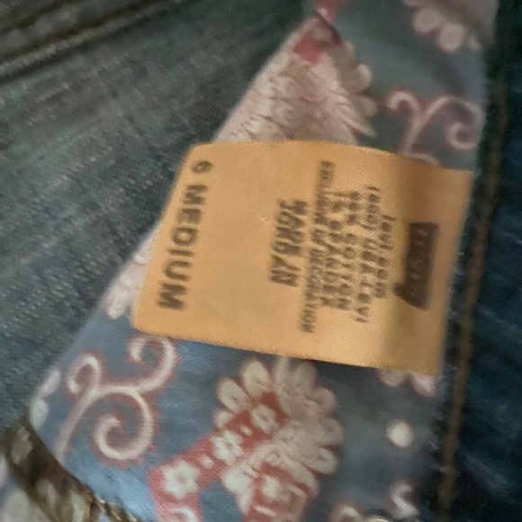 Levi’s 526 Slender Boot Cut - Picture 5 of 16